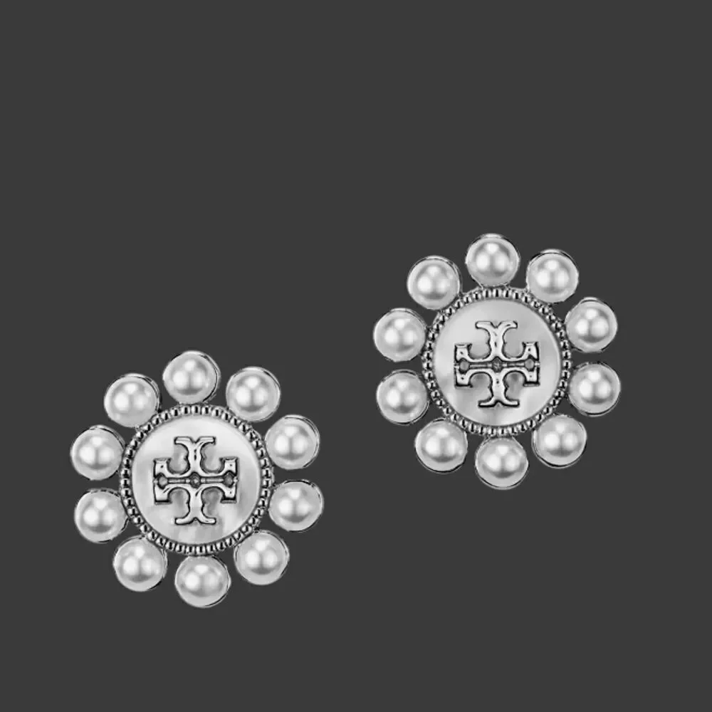 TORY BURCH KIRA STUD DOUBLE T ENCIRCLED BY MOTHER OF PEARL.